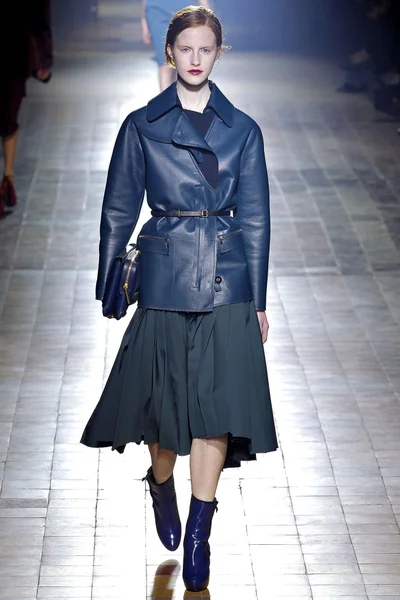 Look 35